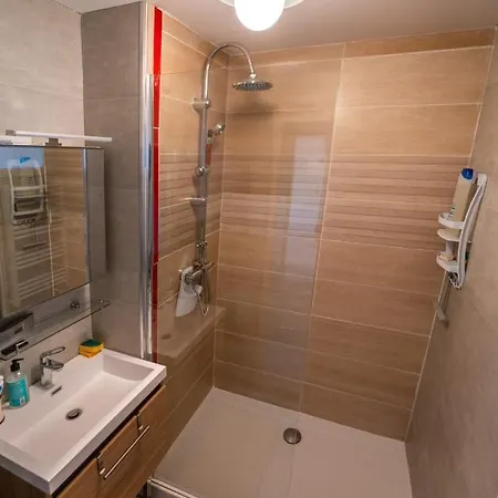 Beautiful With Balcony In Lejlighed *